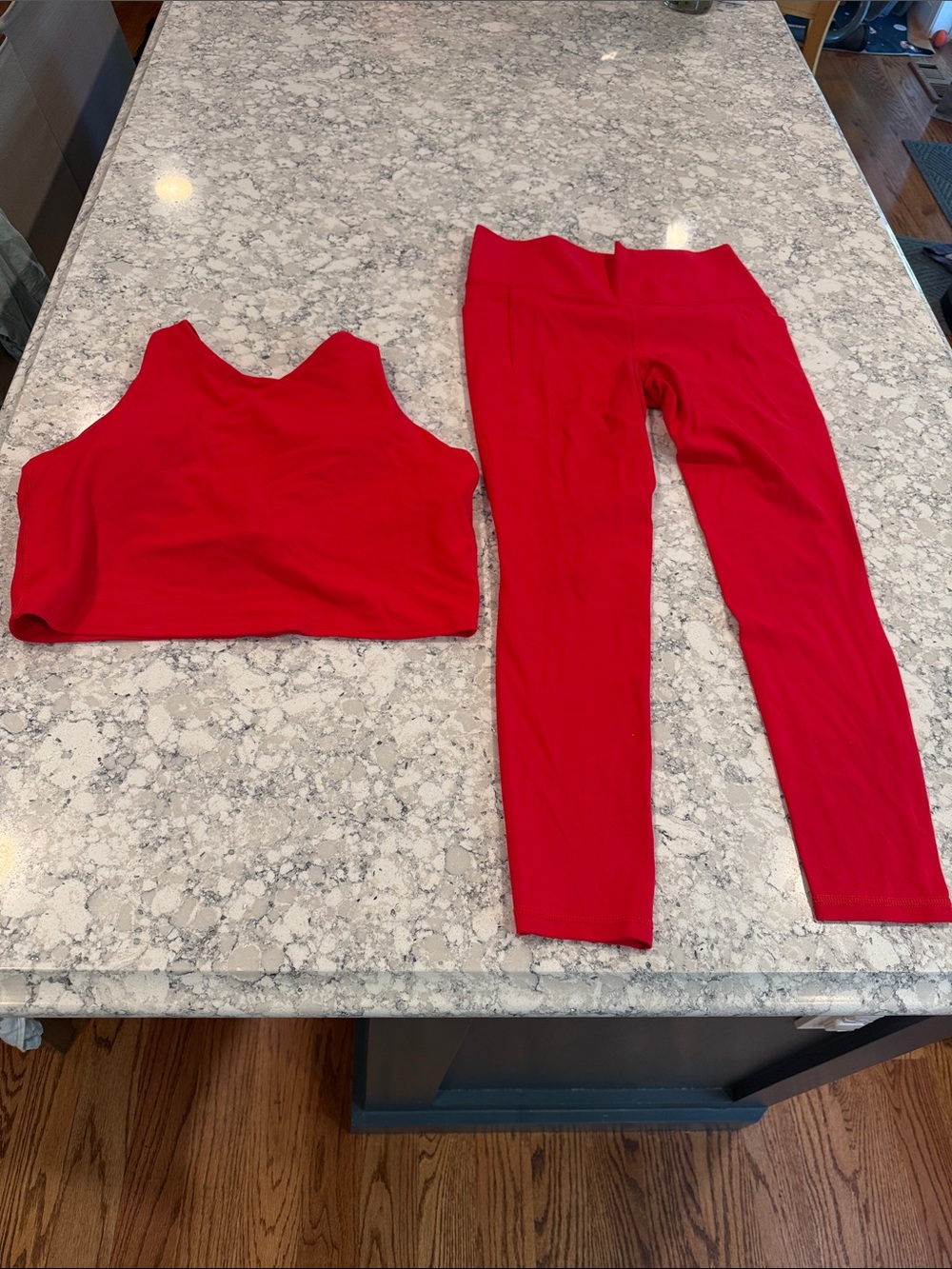 Athleta Women's Red salutation stash pocket tight and crop top Set M/L